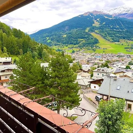 Stelvio House -wonderful View Slope Front Appartement Bormio